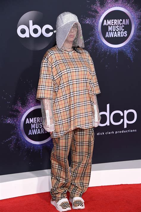 Billie Eilish: AMA Awards 2019 Red Carpet Style – Footwear News